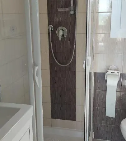 אתר קמפינג Tre Archi לידו די פרמו