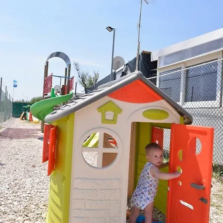 אתר קמפינג Tre Archi 3*